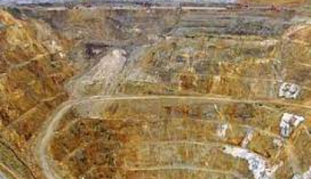 Why is Oil-Rich Saudi Arabia Turning to Gold?